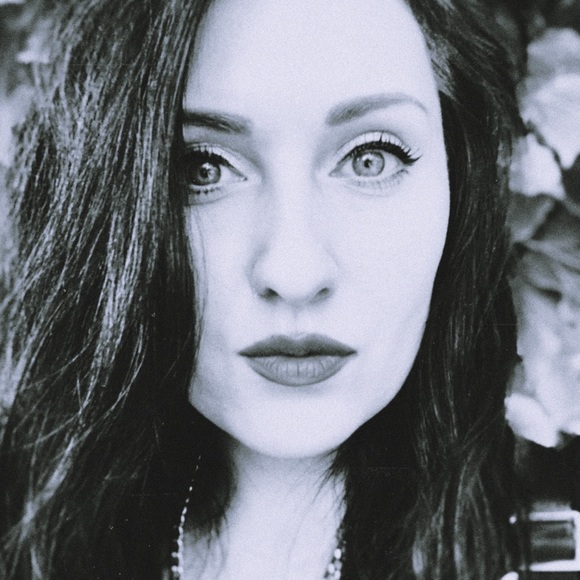 Meet your Posher, Anastasia - Picture 1 of 1